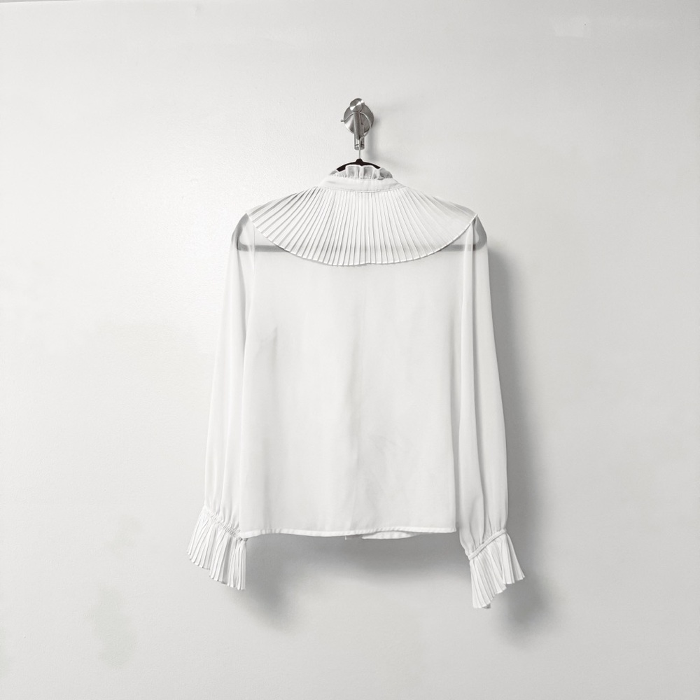 Fashion Nova Sheer‎ Spring Button Down Pleated Ruffle Preppy Blouse White Medium - Picture 2 of 8